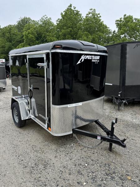New 2026 Homesteader Trailer / Challenger Series / 5x8 / 5'7" Interior Height / Single Swing Rear Door / 32" Side Door / 24" Stoneguard / .030 Black Aluminum