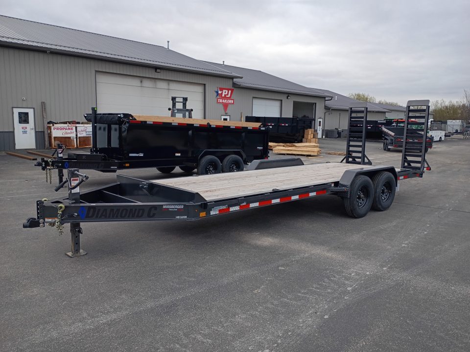 New 2026 Diamond C Trailers HEQ208 22X82