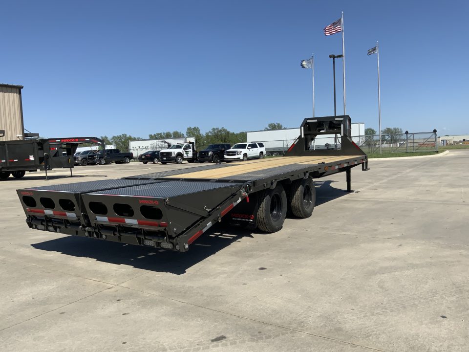 New 2026 MAXX-D LDX 102 X 25 Gooseneck Flatbed Trailer