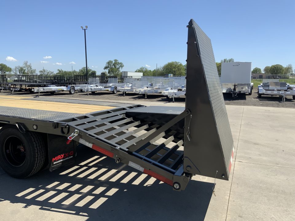 New 2026 MAXX-D LDX 102 X 25 Gooseneck Flatbed Trailer