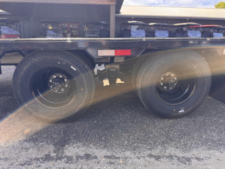 New 2026 Hillcrest Trailers 102"x40' 25.9k Deckover GN Equipment Trailer