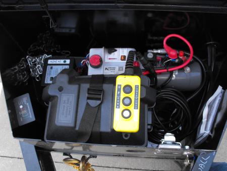 New DUMP TRAILER 83 X 14 2' WALLS POWER UP/ POWER DOW 14K