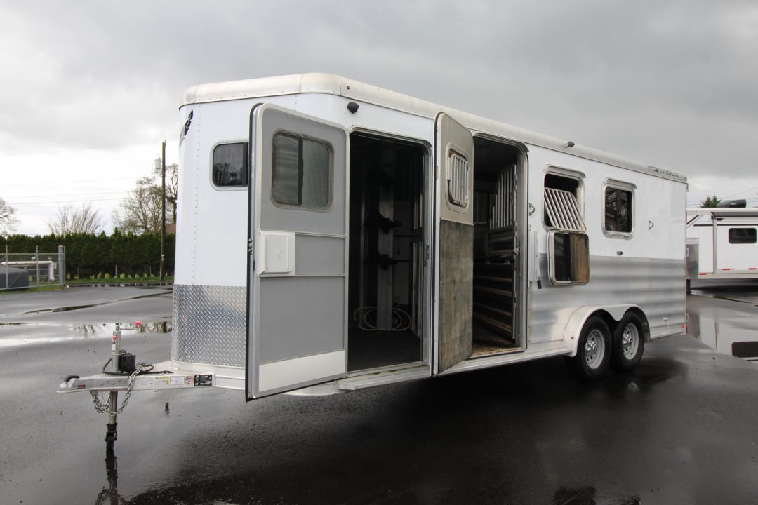 Used 2020 Featherlite 7'6" Tall & Wide Warmblood- XL Tack Room - Many Features! 3 Horse Trailer