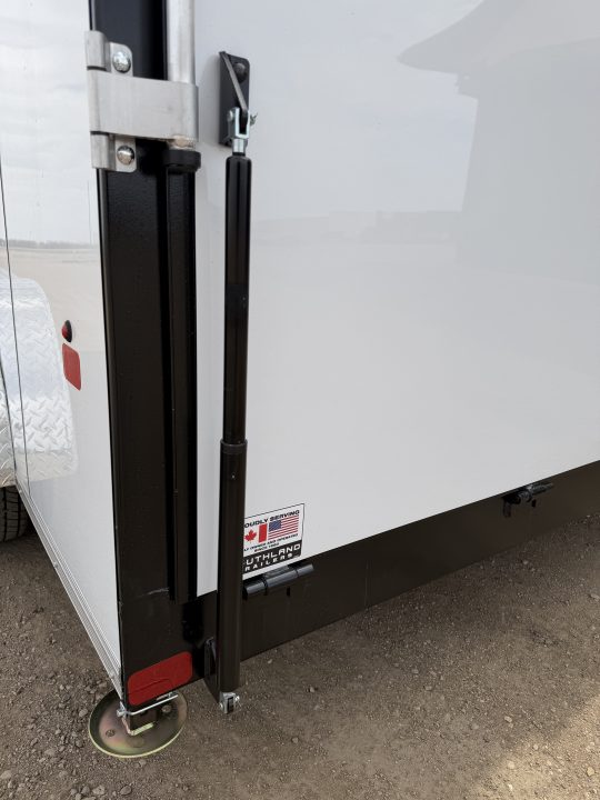 New 2026 Southland Trailers LCHT35-7.516v-86r Cargo / Enclosed Trailer