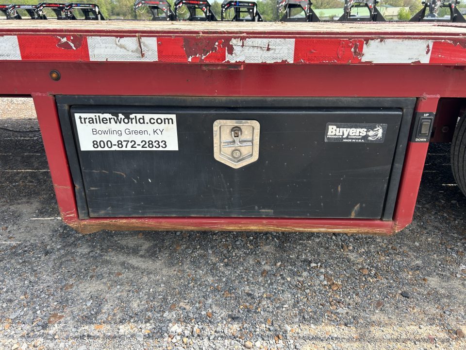 Used 2018 Midsota 32' HYDRO DOVE HYDRO JACKS Gooseneck Flatbed Trailer