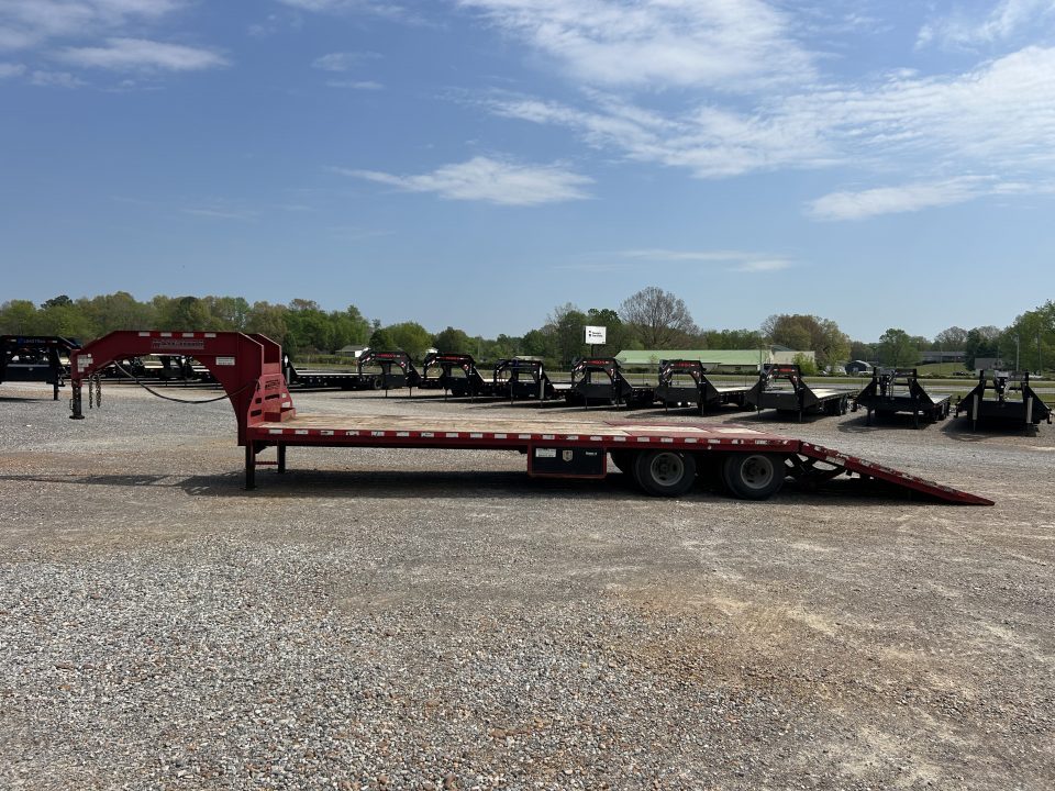 Used 2018 Midsota 32' HYDRO DOVE HYDRO JACKS Gooseneck Flatbed Trailer
