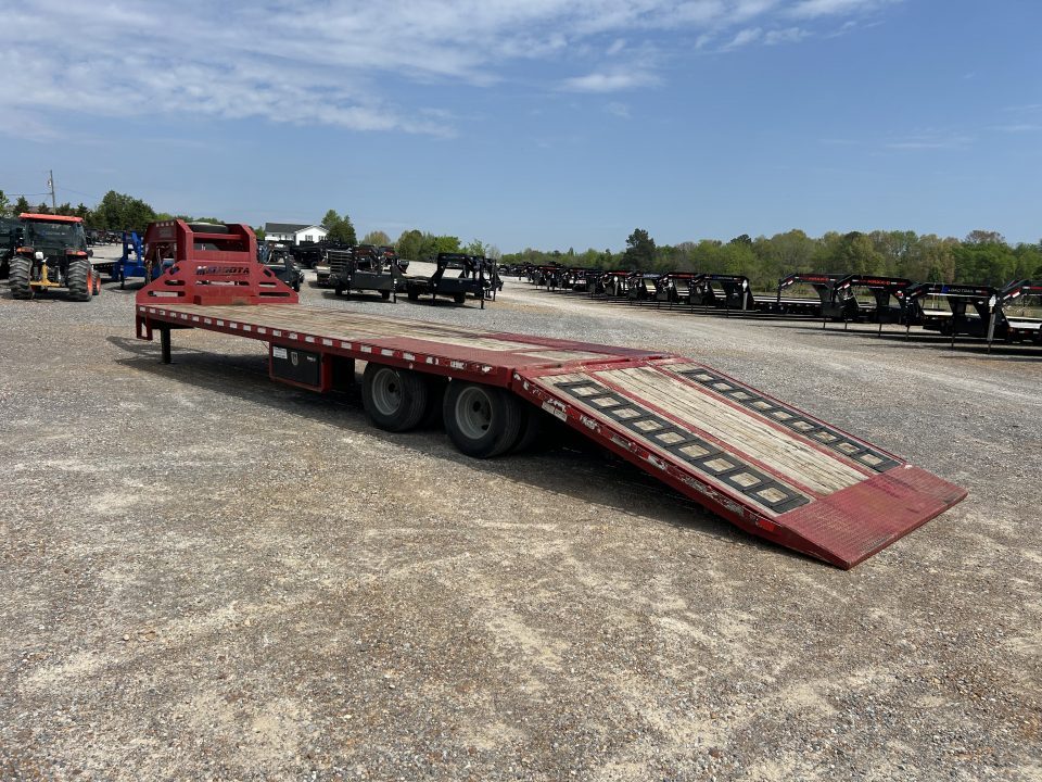 Used 2018 Midsota 32' HYDRO DOVE HYDRO JACKS Gooseneck Flatbed Trailer
