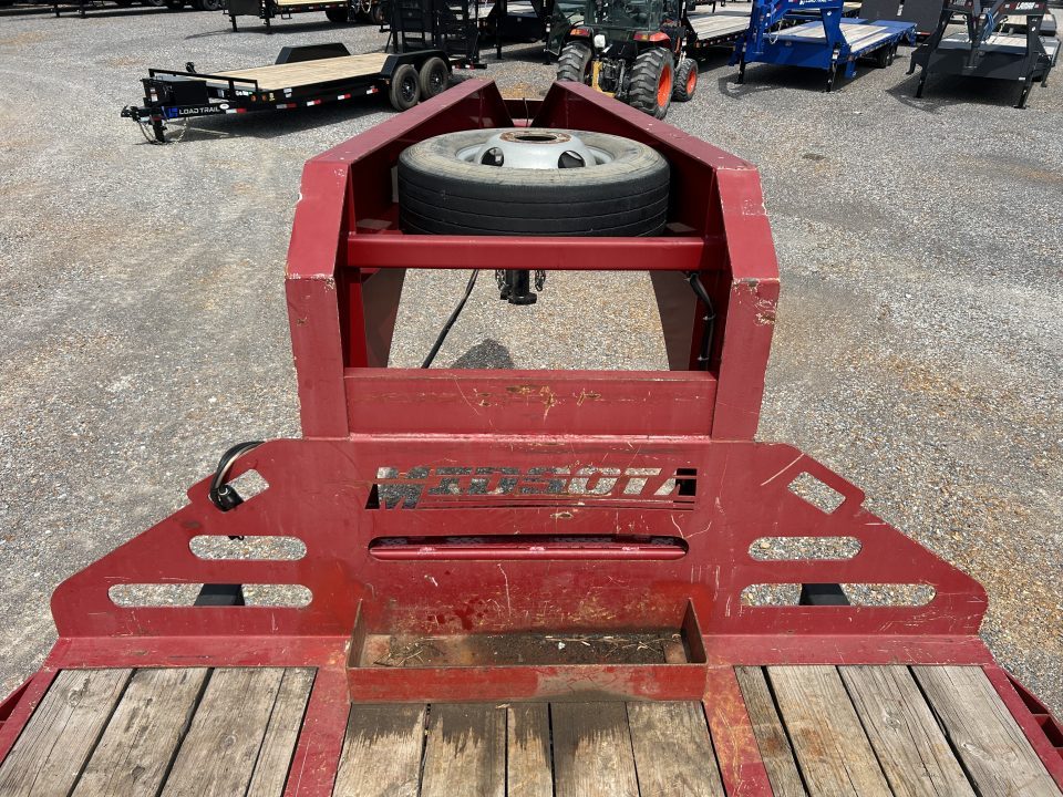 Used 2018 Midsota 32' HYDRO DOVE HYDRO JACKS Gooseneck Flatbed Trailer