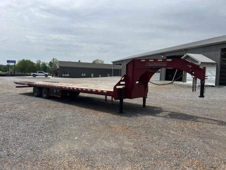 Used 2018 Midsota 32' HYDRO DOVE HYDRO JACKS Gooseneck Flatbed Trailer