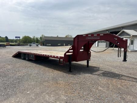 Used 2018 Midsota 32' HYDRO DOVE HYDRO JACKS Gooseneck Flatbed Trailer