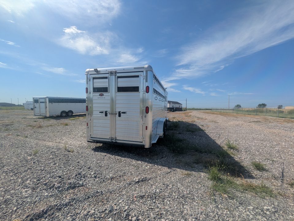 New 2027 Hart Trailer R4HG Horse Trailer