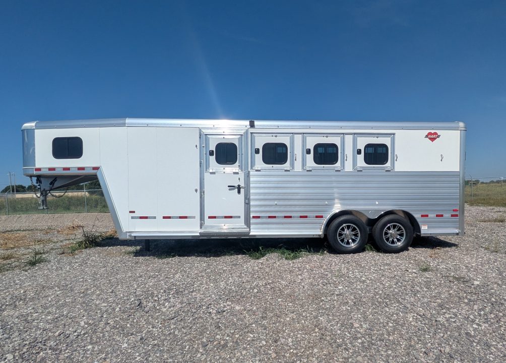 New 2027 Hart Trailer R4HG Horse Trailer