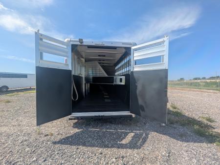 New 2027 Hart Trailer R4HG Horse Trailer