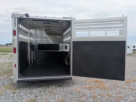 New 2027 Hart Trailer R4HG RED Horse Trailer