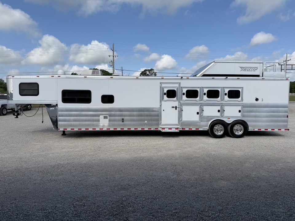 Used 2019 Twister 4 Horse Gooseneck Living Quarters Horse Trailer