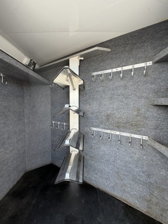 Used 2019 Twister 4 Horse Gooseneck Living Quarters Horse Trailer