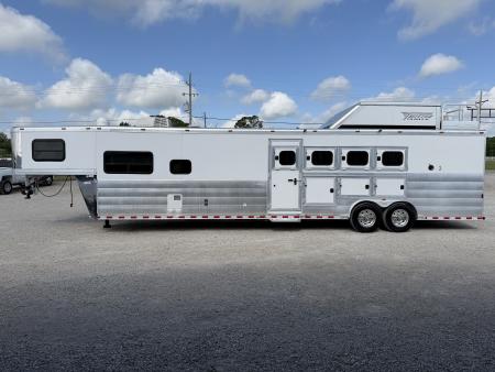 Used 2019 Twister 4 Horse Gooseneck Living Quarters Horse Trailer