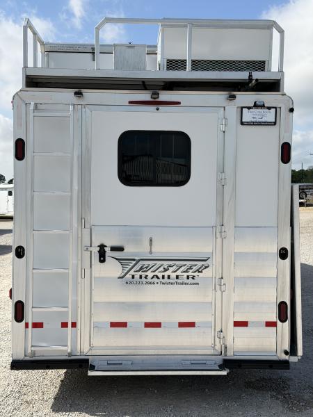 Used 2019 Twister 4 Horse Gooseneck Living Quarters Horse Trailer