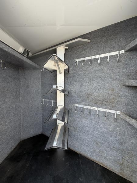 Used 2019 Twister 4 Horse Gooseneck Living Quarters Horse Trailer