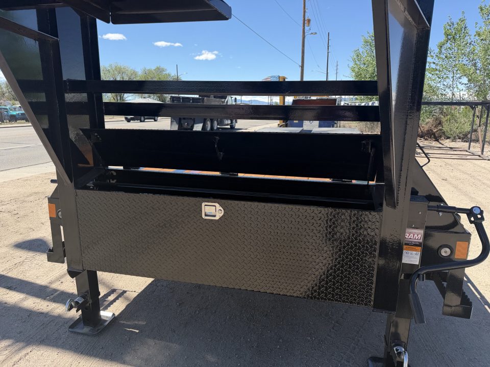 New 2026 Load Trail 8.5-25 Single Wheel Gooseneck Deckover Equipment Hauler 15.6K GVWR