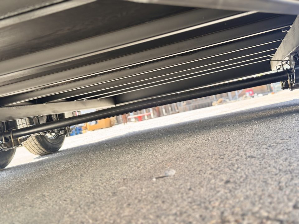 New 2026 Royal Cargo Trailers 7-16-1.5V Enclosed 7K GVWR