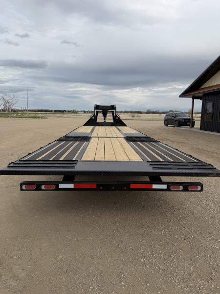 New 2026 Diamond C Trailers FMAX210HDT Flatbed Trailer