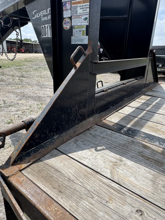 Used 2023 East Texas Trailers GOO-6592 Deckover Trailer