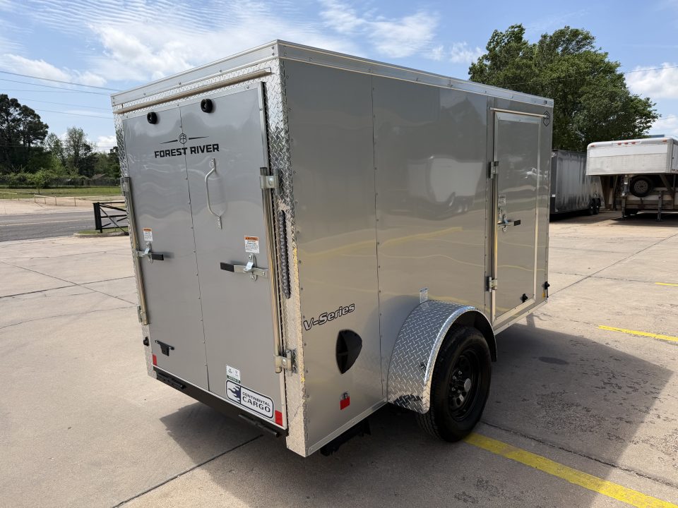 New #055407 2026 FOREST RIVER SA 5 X 10 SINGLE AXLE 3K ENCLOSED W/ REAR RAMP DOOR