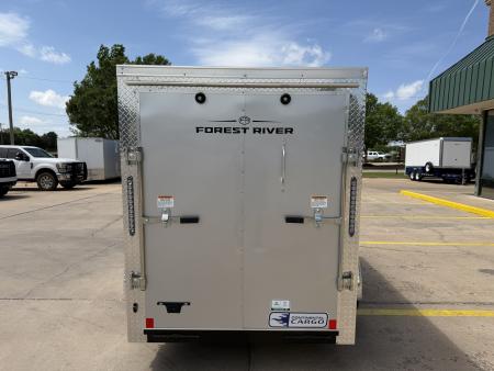 New #055407 2026 FOREST RIVER SA 5 X 10 SINGLE AXLE 3K ENCLOSED W/ REAR RAMP DOOR
