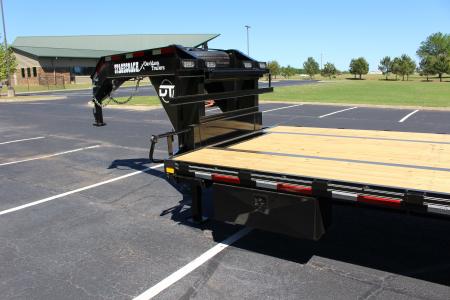 New 2026 Davidson Trailers 27+5 12K DUAL TANDEM AXLE GN Deckover Trailer