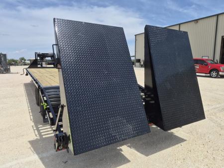 New 2026 Load Trail 32' 25,900 GVW Gooseneck w/ EOH Brakes and Max Ramps