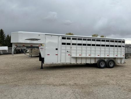 Used 2023 Titan Trailer 24' Stock Combo