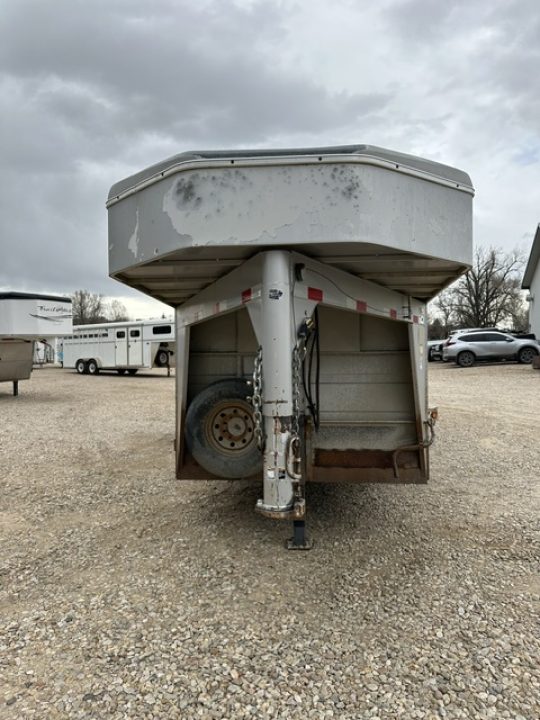 Used 2005 Titan 24' Stock