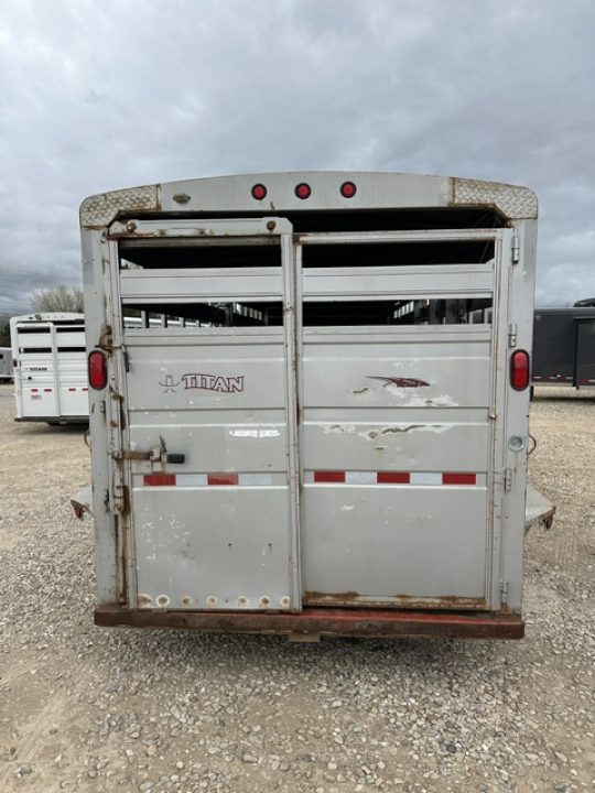 Used 2005 Titan 24' Stock