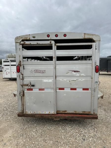 Used 2005 Titan 24' Stock