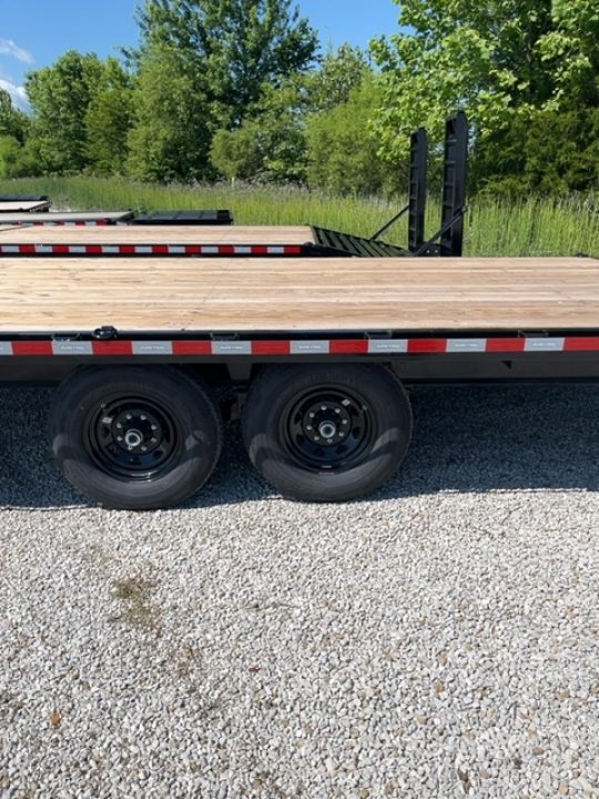 New 2026 Sure-Trac 8.5 x 20 SD Deckover Flatbed 15K