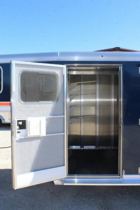 New 2026 Featherlite Trailers 4 Horse Gooseneck 9600 Horse Trailer