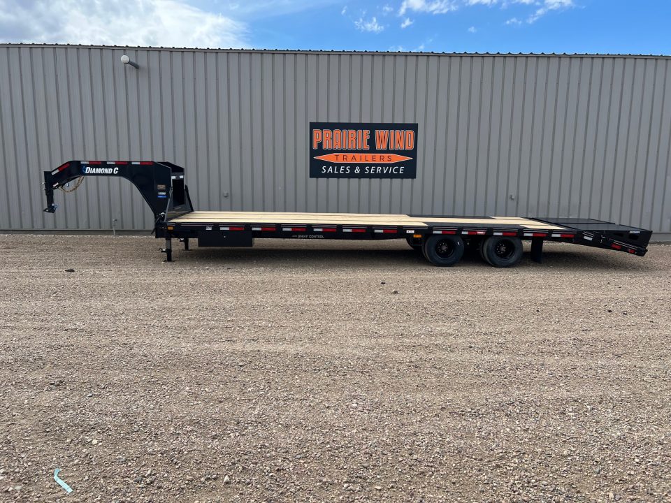 New 2026 Diamond C Trailers 32' FMAX212MR Gooseneck Flatbed Trailer
