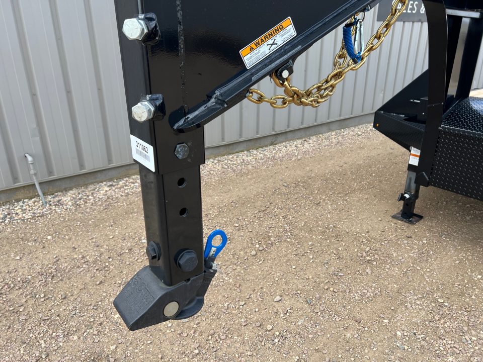 New 2026 Diamond C Trailers 32' FMAX212MR Gooseneck Flatbed Trailer