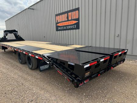 New 2026 Diamond C Trailers 32' FMAX212MR Gooseneck Flatbed Trailer