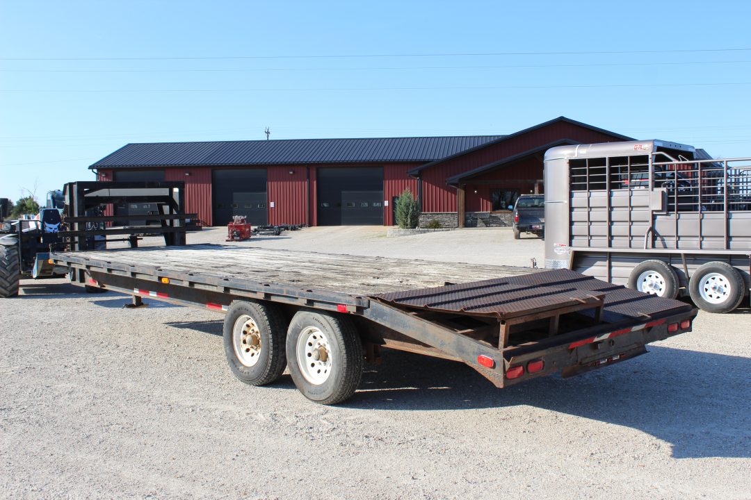 Used 2000 Stav 24' gooseneck Flatbed Trailer