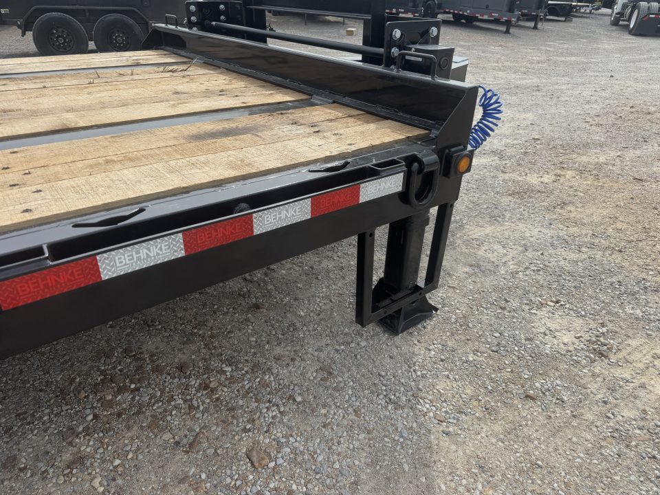 New 2026 Behnke 102"x31' 20 TON Pintle Hitch Tag Trailer *AIR RAMPS*