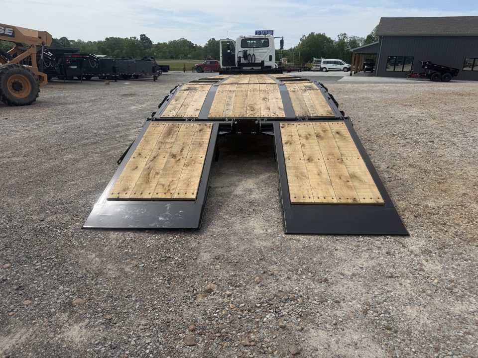 New 2026 Behnke 102"x31' 20 TON Pintle Hitch Tag Trailer *AIR RAMPS*