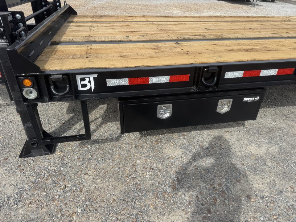 New 2026 Behnke 102"x33' 25 TON Pintle Hitch Trailer *AIR RAMPS*