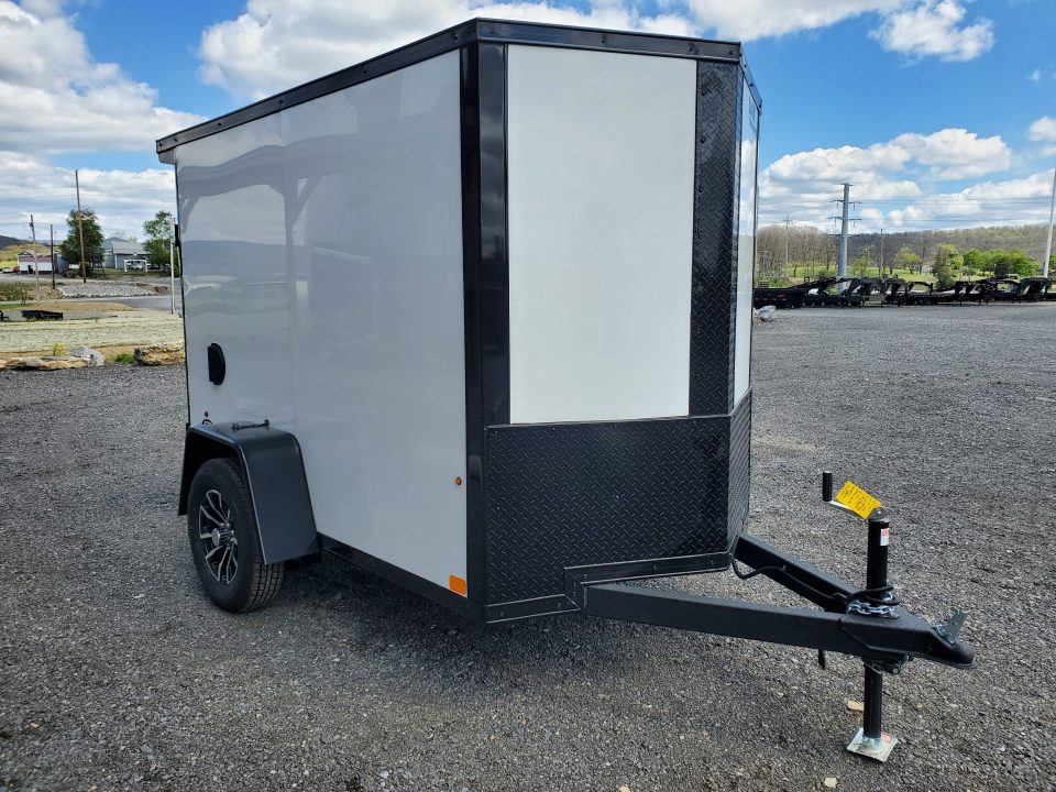 New 2026 Look Trailers ST DLX Cargo / Enclosed Trailer / 5'X8' / 2990GVWR