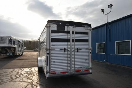 New 2026 Bison Trailers TH71016 Horse Trailer