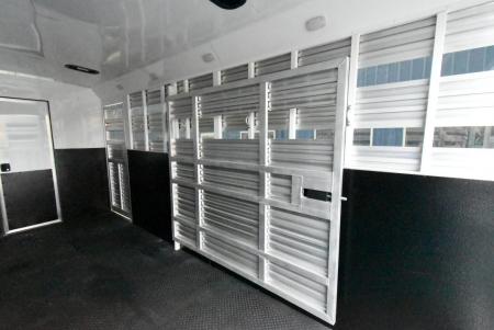 New 2026 Bison Trailers TH71016 Horse Trailer
