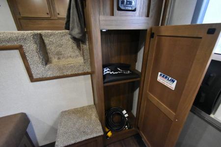 New 2026 Bison Trailers TH71016 Horse Trailer