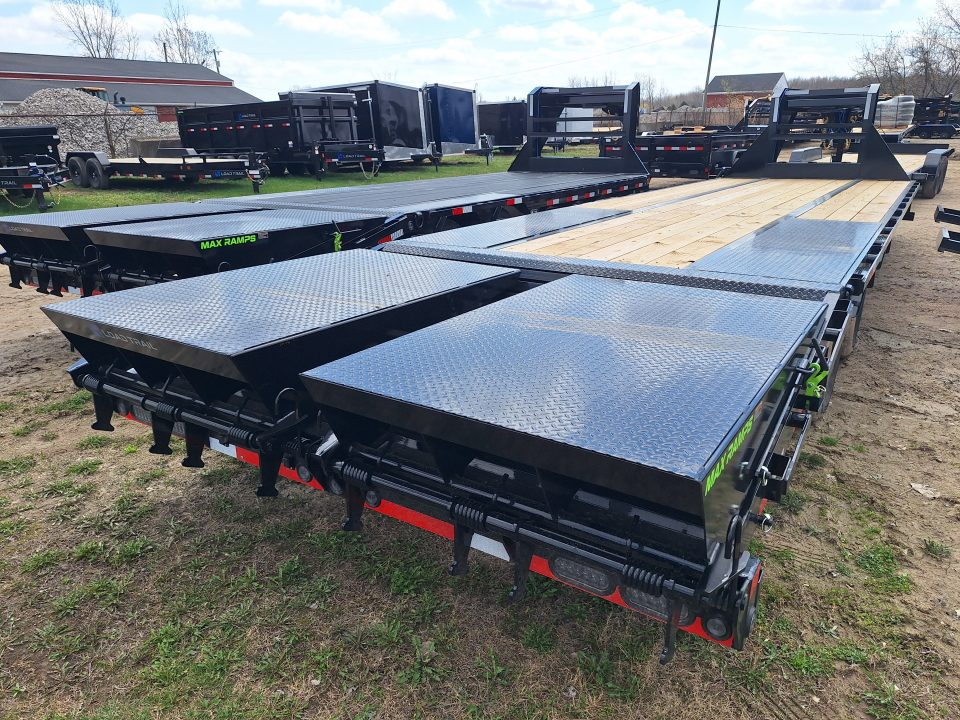 New 2026 Load Trail 102x30 Deckover Low Pro Gooseneck Trailer