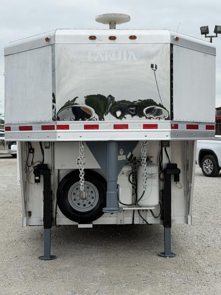 Used 2007 Lakota 3 Horse Gooseneck Living Quarters Horse Trailer